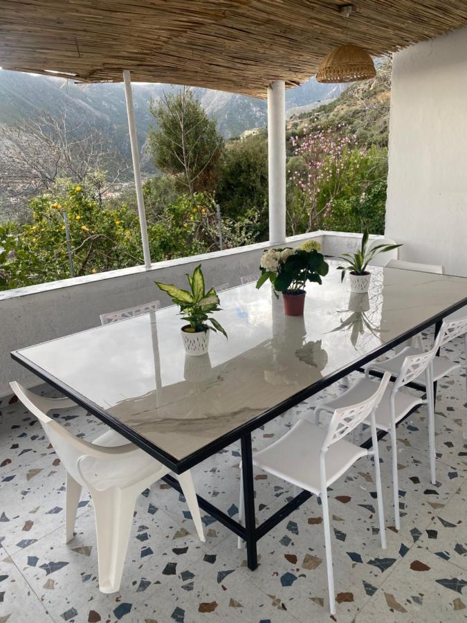 Maison Bellevue - 2 Bdrm Villa In Borsh Beach Esterno foto